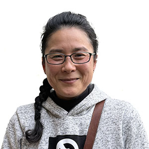 安達さんの顔写真